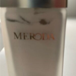 Meroda Silver and White Bottle